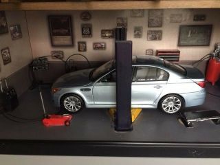1/18 Bmw M5 Finished In Antarctic Silver,  Great Detailed Mode