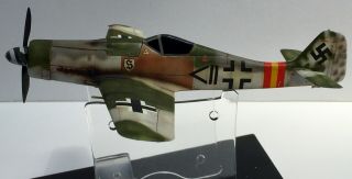 1/72 Professionally Built,  Painted,  Weathered Wwii German Folke Wulf 190 W Stand