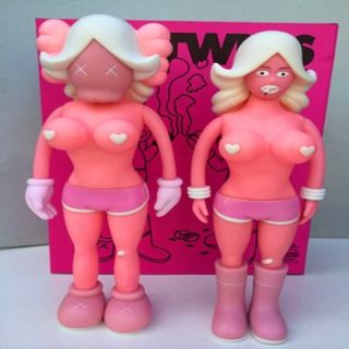 Kaws Reas The Twins Bff " Pink " Action Figure Medicom Toy Limited Edition