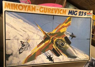 Esci - Ertl 1/48 Mikoyan - Gurevich Mig - 23s Fighter Military Airplane Kit 4022