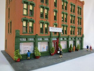N Scale Dpm 51600,  Built Up Kit,  Painted,  Detailed As " Browns Department Store "