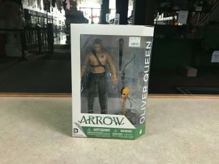 2017 Dc Direct Tv Show The Arrow Oliver Queen /w Totem Action Figure Moc