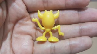 FIGURE CEREAL PREMIUM MEXICAN R&L CRATER CRITTERS LUNARTIC YELLOW TINYKINS 4