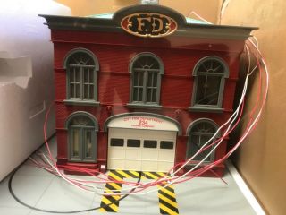 Mth Rail King 30 - 9102 Operating Fire House With Fire Truck O - Gauge Nib