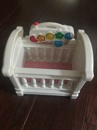 Fisher Price Loving Family Dollhouse 1999 Musical Light Up Baby Crib Bed Vintage