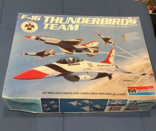 Monogram Usaf F - 16 Thunderbirds Team,  4 Aircraft & Stand 1/72 5504