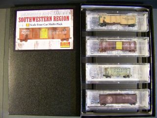 Micro - Trains Z,  Weathered & Gaffitied Southwestern Region Cars,  4 - Pack,  994 - 05 - 020