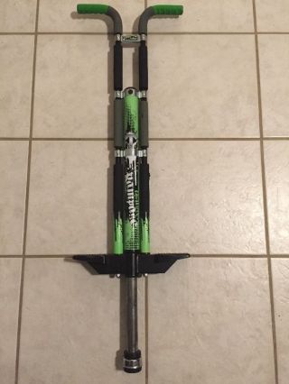 Thruster Rampage Green Pogo Stick 90 - 160 Lbs Hard To Find High Altitude