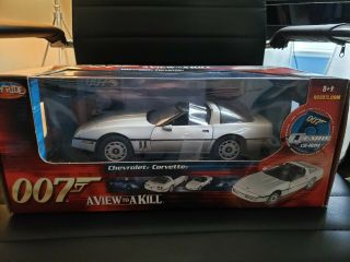 Chevrolet Corvette,  James Bond 007 - A View To A Kill,  Ertl,  1/18,  Silver