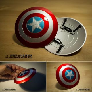1/6 Metal Material Captain America Shield Can Buckle Hand Latest Improved Toy