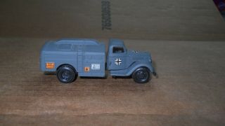 Roco Minitank - 1/87 Scale - Wwii German Opel Blitz Fuel Tr - Painted & Decaled