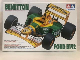 Tamiya 20036 1992 Benetton Ford B192 1/20 Scale Formula 1 Race Car Model Kit