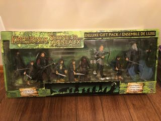 Lord Of The Rings Deluxe Gift Pack 9 Figures Collectible Lotr No Res