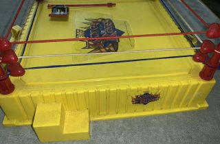 WWF Hasbro King of the Ring Wrestling Yellow Ring (complete w/ Flag & Decals) 3