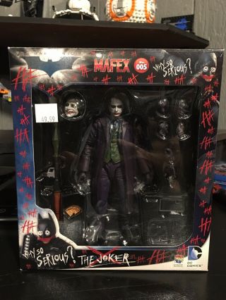Medicom Mafex No.  005 The Dark Knight The Joker Action Figure