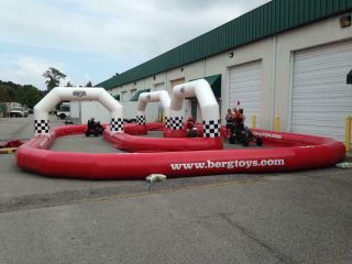 Berg Inflatable race track 2