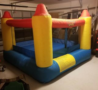 Bounce Round Bounce House With Blower Spin Master 8 