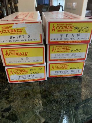6 Accurail Assorted Cars,  Wood,  Steel,  Box Cars,  Twin Hopper & Hiway Trailer Ho