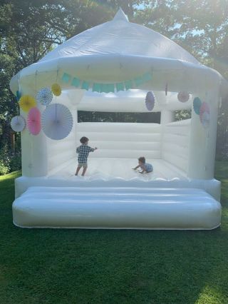 White Wedding Bouncy Castle With Blower - 16.  4ft Long X 13ft Wide X 15.  4ft Tall