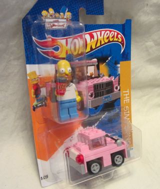 Hot Wheels CUSTOM THE SIMPSONS FAMILY CAR w/Homer Lego Figurine Limited 1/25 5