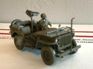 BUILT 1/35 TAMIYA JEEP With Crew & Accessories 3