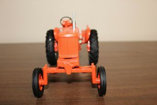 1/16 Allis - Chalmers WD - 45 Tractor 