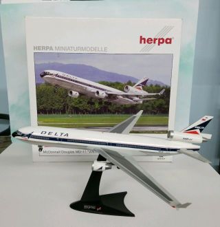 Herpa/hogan 1:200 Delta Md - 11 N807de Widget Livery