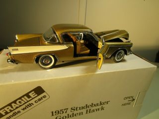 1957 Studebaker Golden Hawk diecast 1:24 scale Danbury 5