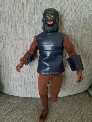 1974 Mego 8 " Planet Of The Apes General Ursus.  Missing Left Leg From Knee Down