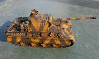 Unimax 1:32 German Panther Ausf G Tank 1945 Forces Of Valor 215 Camo