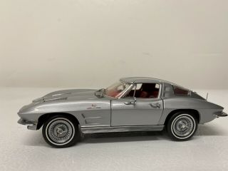 1963 Chevrolet Corvette Split Window Sting Ray Franklin 1:24 Silver