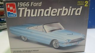 1/25 Amt 1966 Ford Thunderbird