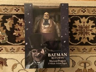 Neca Batman Returns - Mayoral Penguin (danny Devito) 1/4 Scale Figure Nib