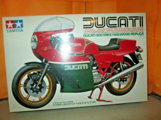 Tamiya Ducati 900 Mike Hailwood Motorcycle Model Kit 14019 1:12 Scale