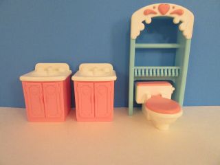 Fisher Price Loving Family Bathroom Two Pink Sinks,  Toilet,  Book Case Shelves