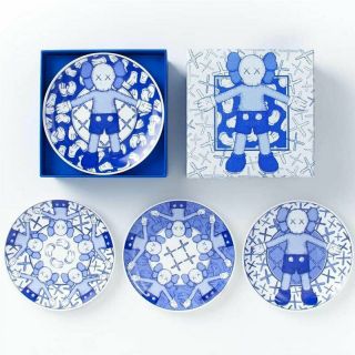 2019 KAWS :HOLIDAY Limited Ceramic Plate Set OF 4 4