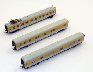 Marklin 42996 German (3) Unit Set Of Db Passenger Cars Ho (2) Rail