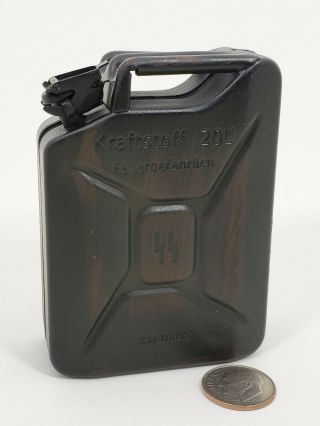Soldier Story WWII German Metal black jerry can 1/6 toys fuel jerrycan Gas DID 2
