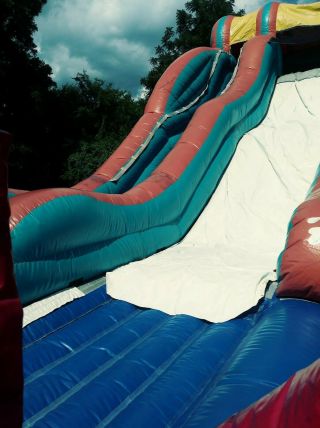 COMMERCIAL INFLATABLE WATER SLIDE BOUNCE HOUSE MOON WALK. 2