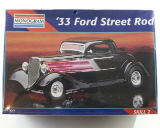 1933 ’33 Ford Street Rod Monogram 1:24 Scale Model Kit 2480 Box