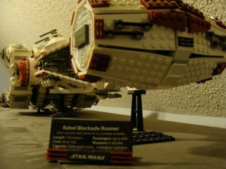 Lego Star Wars 10019 Rebel Blockade Runner - Ultimate Collectors Series (ucs)