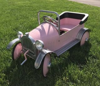 Pink Princess Pedal Car Retro All Metal Ride On Photography Prop?