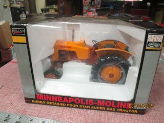 1/16 Minneapolis - Moline 4 Star Gas Tractor Speccast Nib