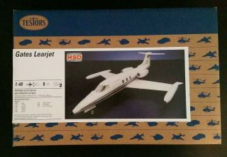 Testors Gates Learjet 1:48 Scale Plastic Model Kit 7500 -