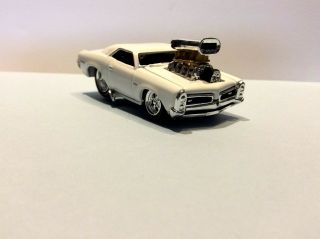 Muscle Machines 1966 Pontiac Gto - Limited Edition 1/64 Diecast 66 Gto Loose