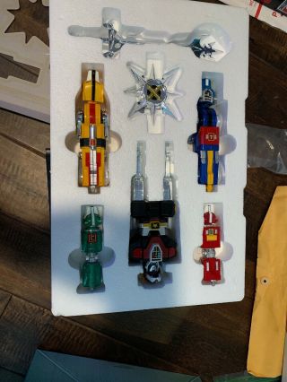 Toynami 30th Anniversary Voltron Collectors 11 " Figure With Stand.