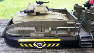 True Heroes Sentinel 1 Hovercraft Boat & Army Military Battle Tank Gi Joe 2