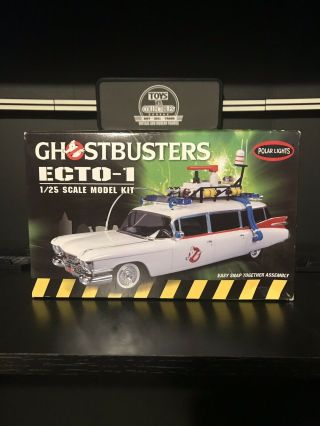 Ghostbusters Ecto - 1 Polar Lights 1/25 Scale Model Kit Complete
