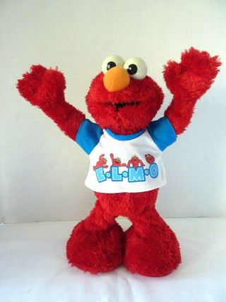 Mattel Sesame Street 2003 Dancing And Singing Elmo To The Ymca Song