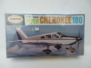 Aurora (1968) 1/72nd Scale Piper Cherokee 180 281 - 100